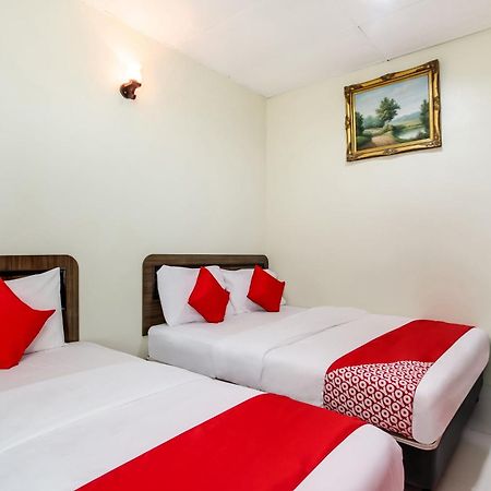 Super Oyo 89427 Kavanas Hotel Taiping Extérieur photo
