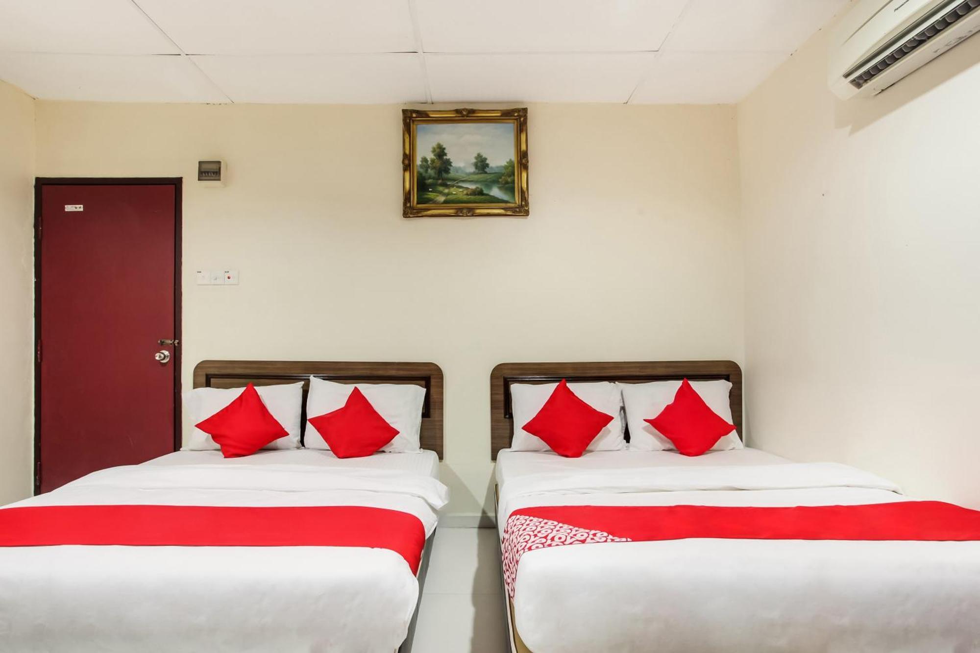 Super Oyo 89427 Kavanas Hotel Taiping Extérieur photo