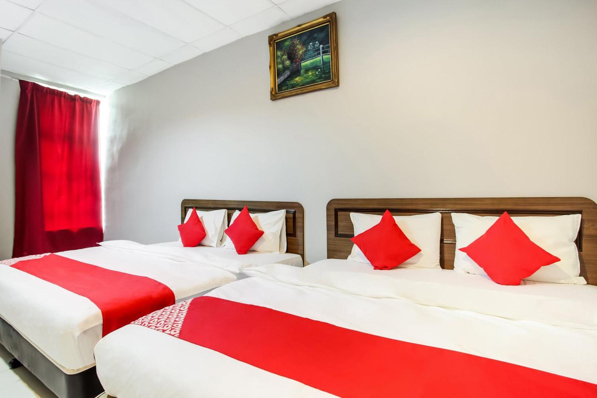 Super Oyo 89427 Kavanas Hotel Taiping Extérieur photo