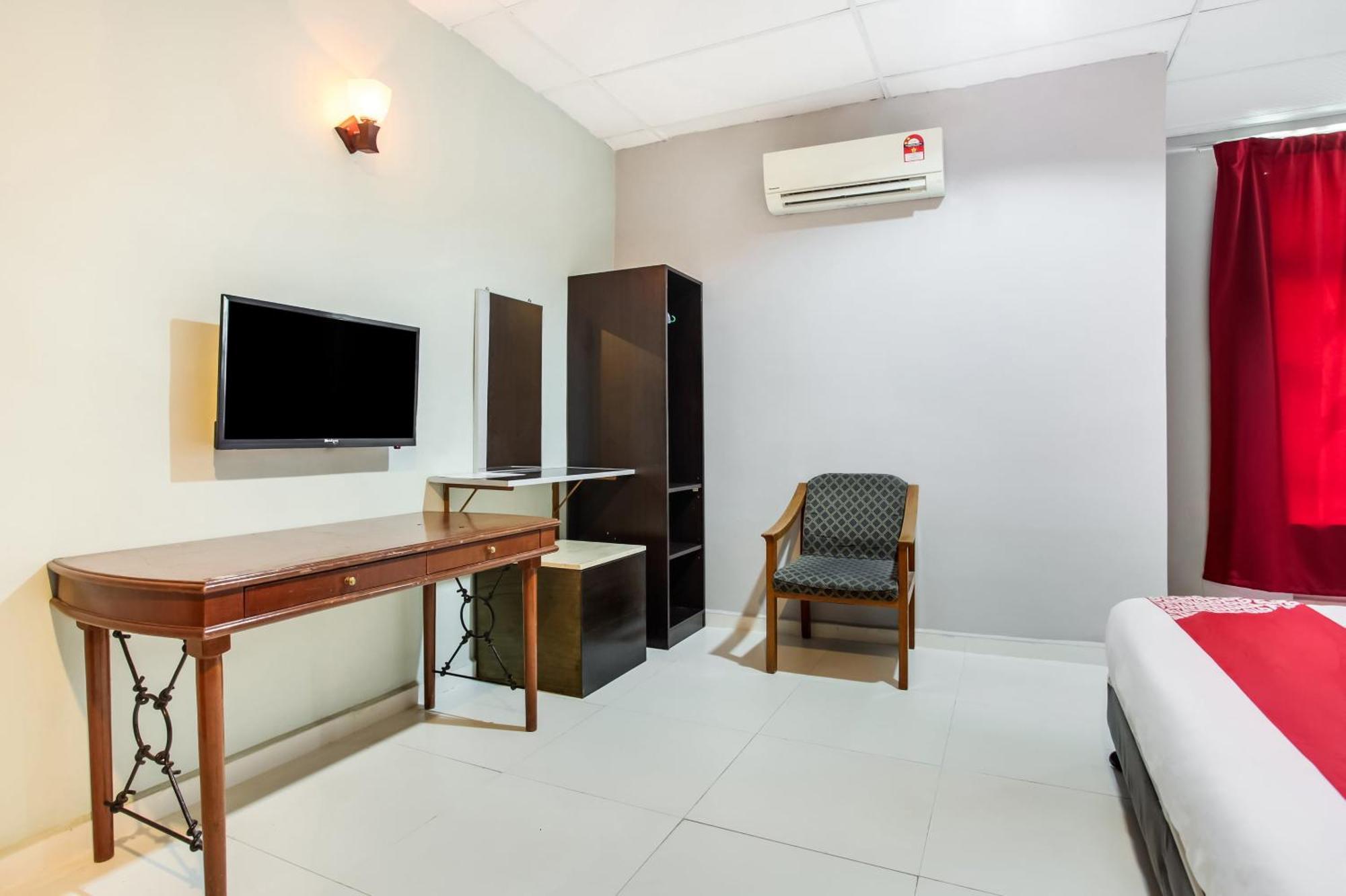 Super Oyo 89427 Kavanas Hotel Taiping Extérieur photo