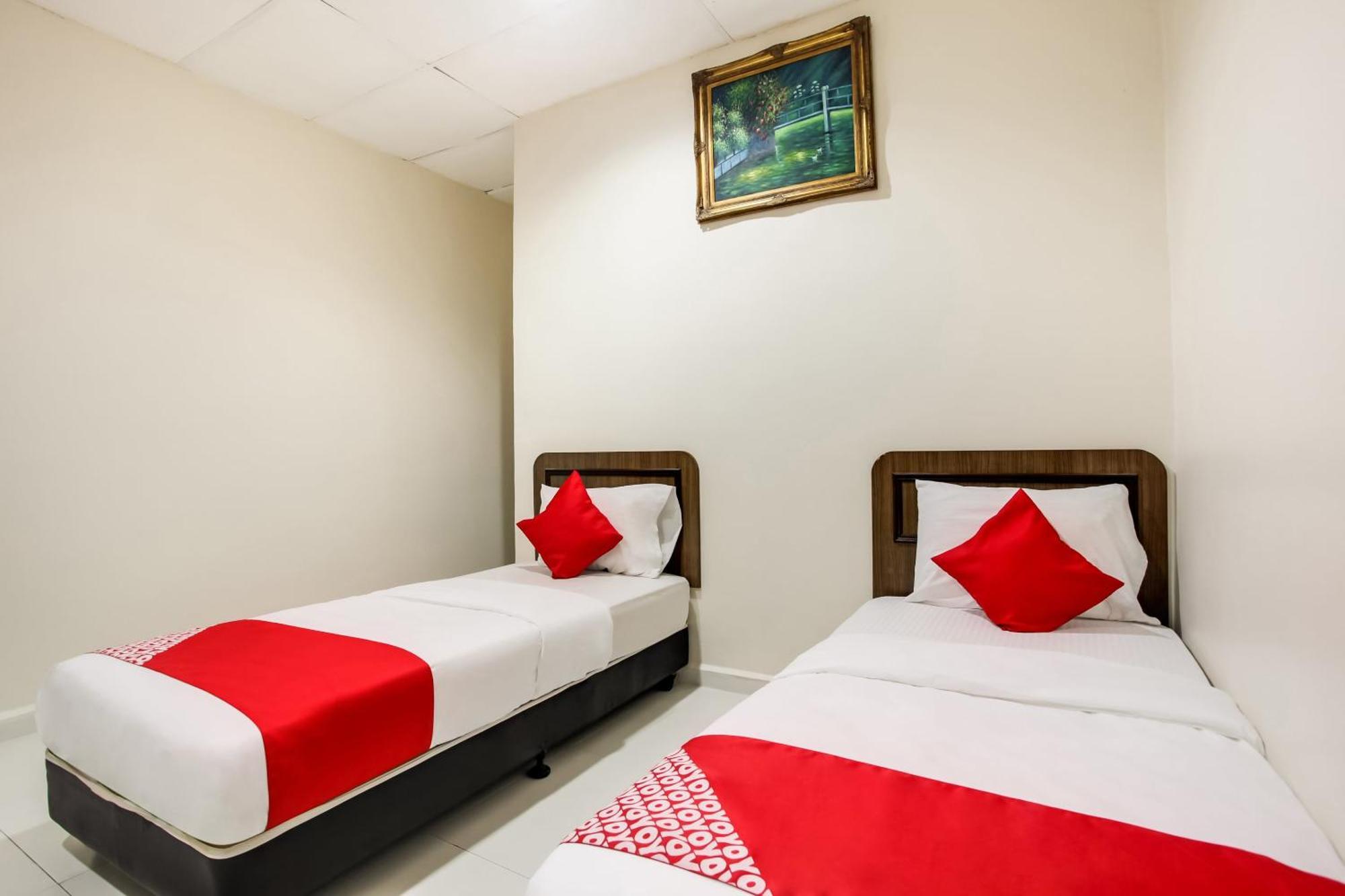 Super Oyo 89427 Kavanas Hotel Taiping Extérieur photo