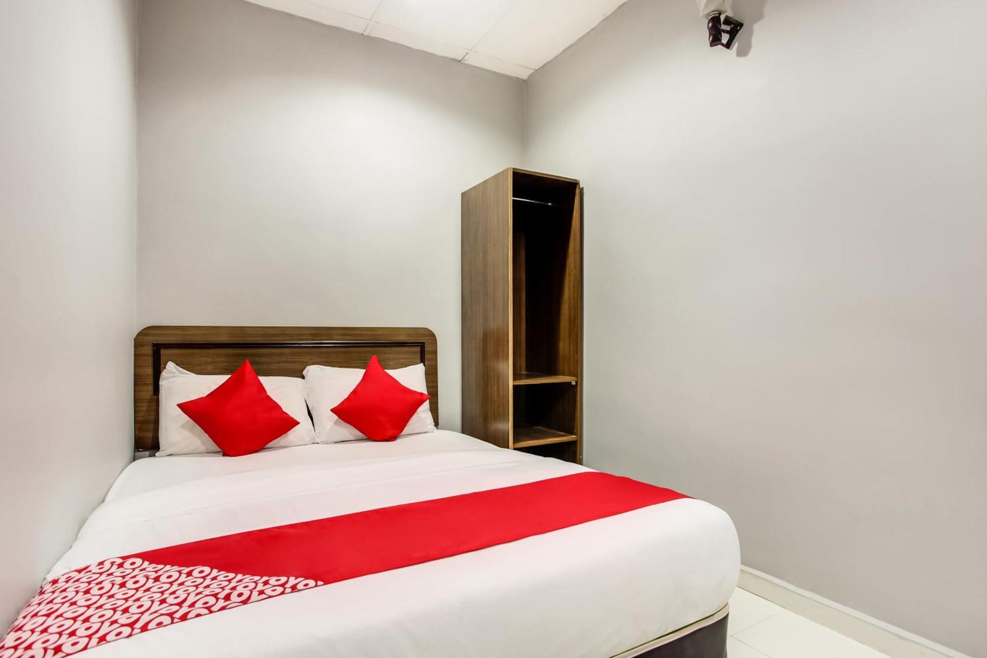 Super Oyo 89427 Kavanas Hotel Taiping Extérieur photo