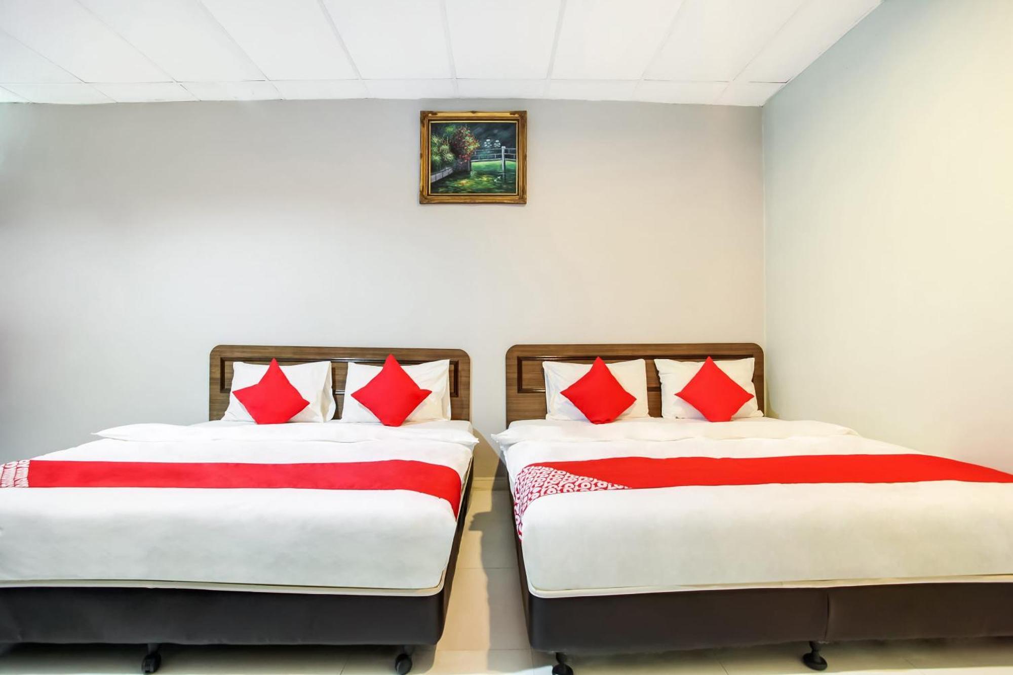 Super Oyo 89427 Kavanas Hotel Taiping Extérieur photo