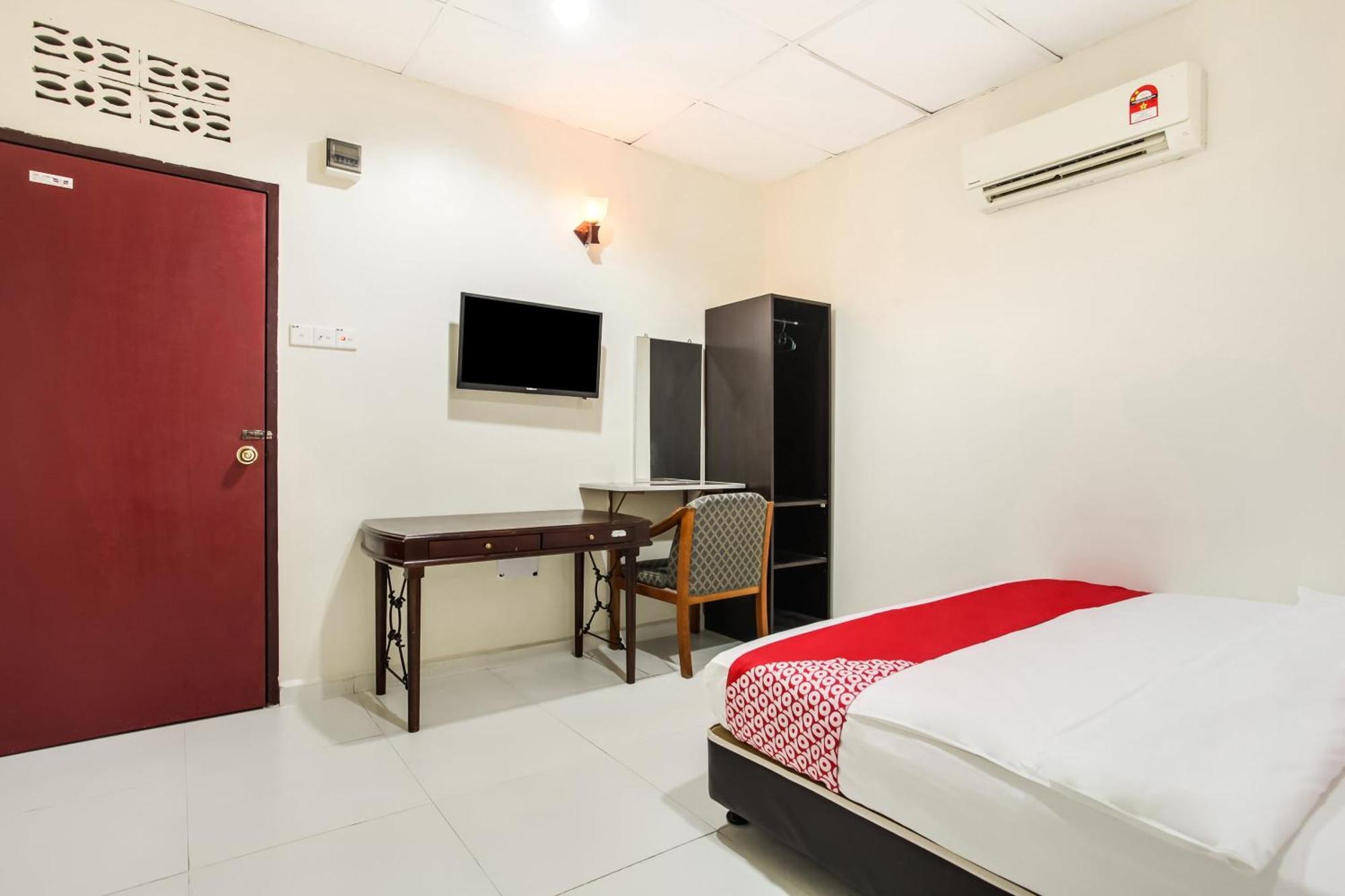 Super Oyo 89427 Kavanas Hotel Taiping Extérieur photo
