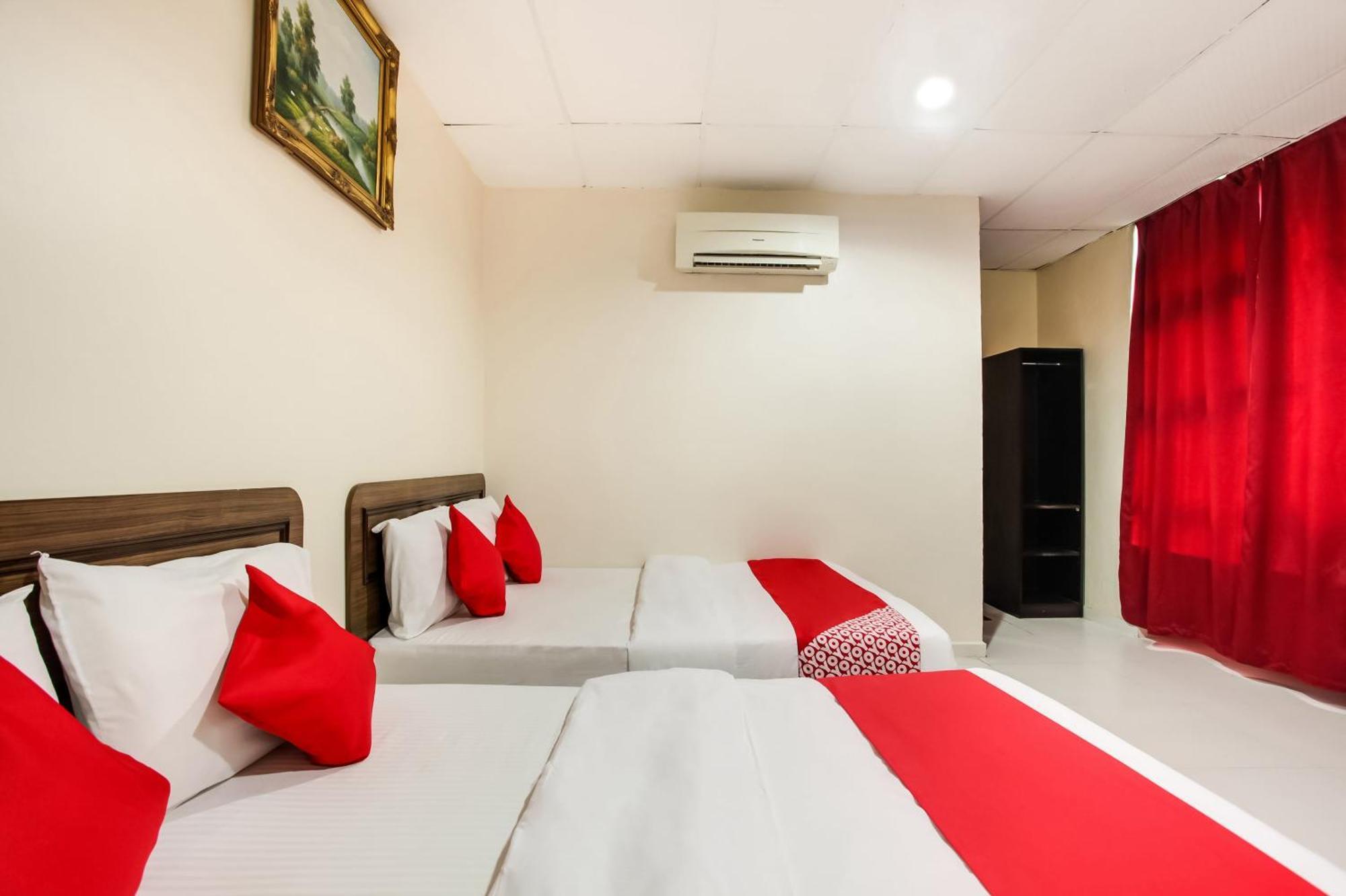 Super Oyo 89427 Kavanas Hotel Taiping Extérieur photo