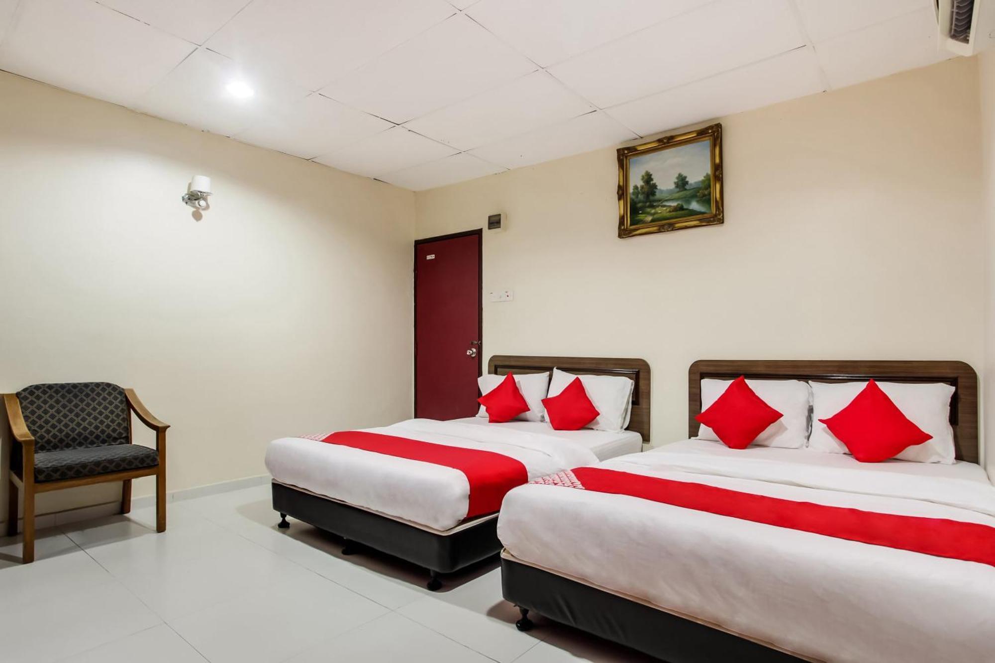 Super Oyo 89427 Kavanas Hotel Taiping Extérieur photo