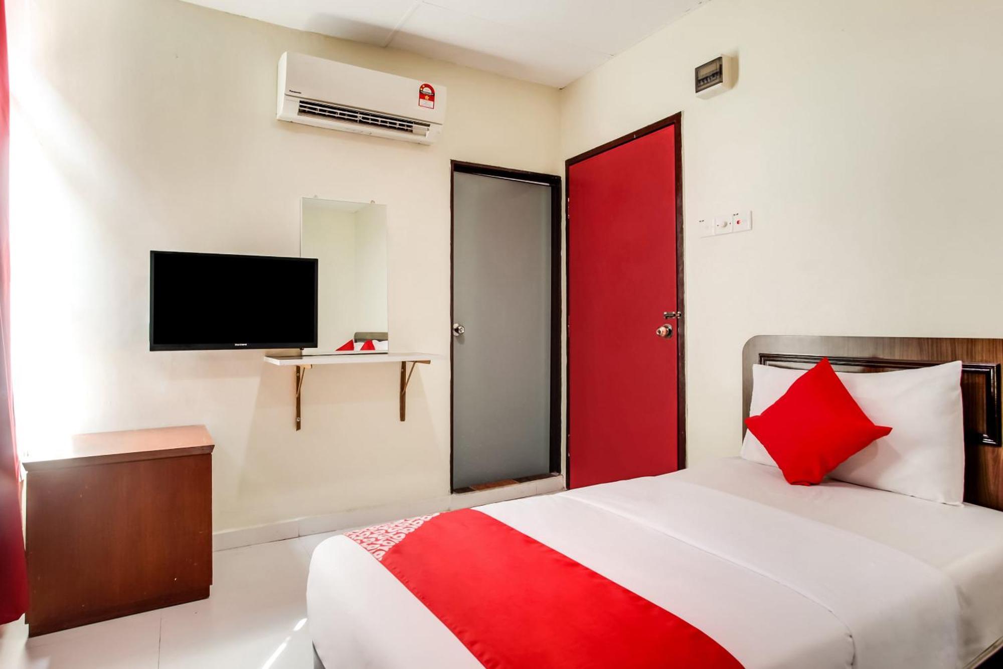 Super Oyo 89427 Kavanas Hotel Taiping Extérieur photo