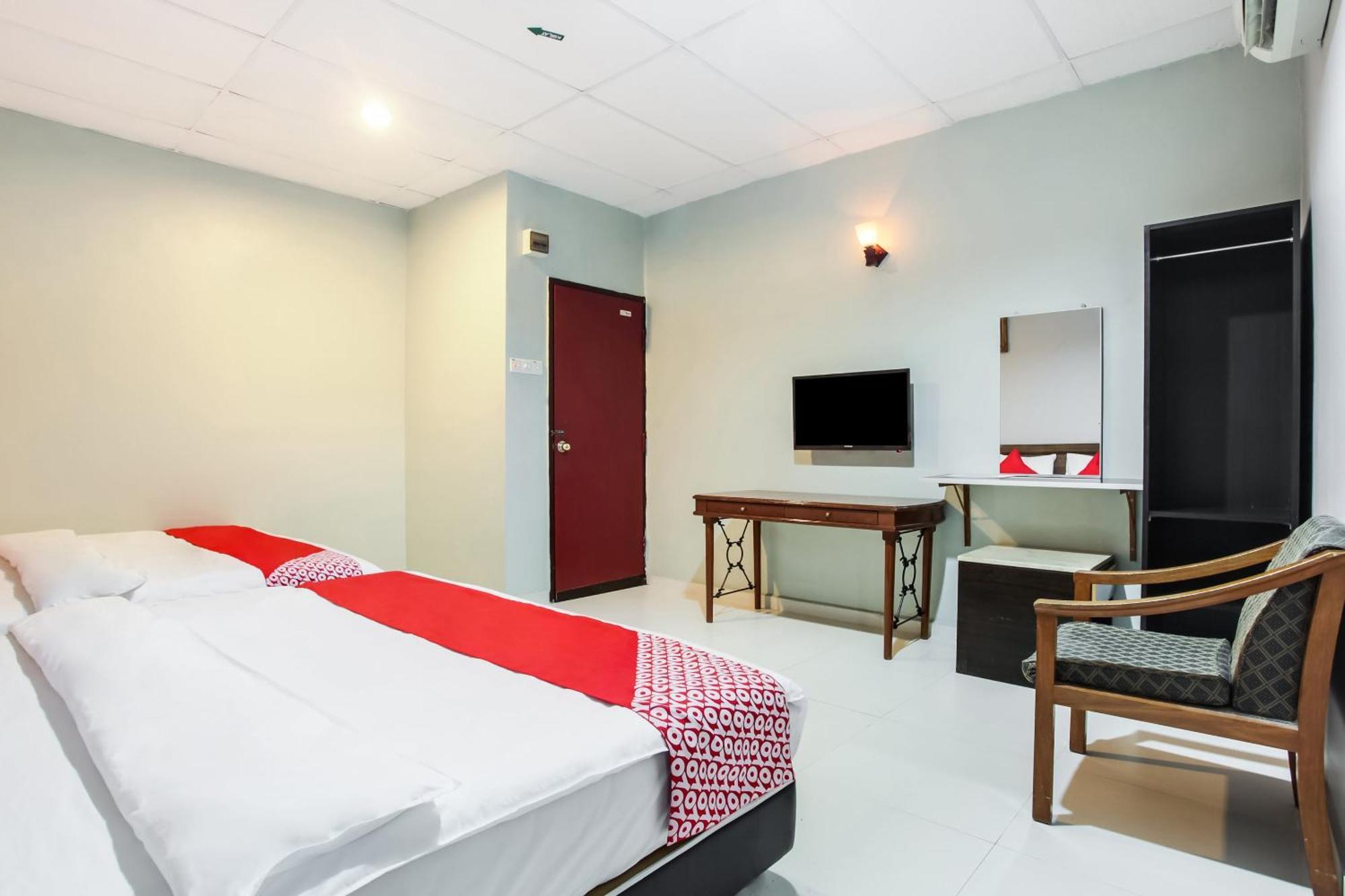 Super Oyo 89427 Kavanas Hotel Taiping Extérieur photo