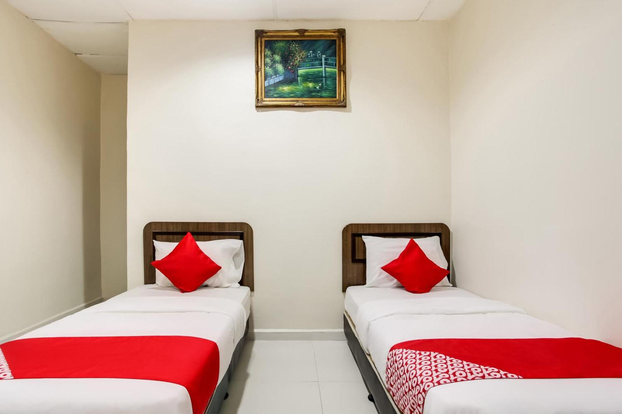 Super Oyo 89427 Kavanas Hotel Taiping Extérieur photo