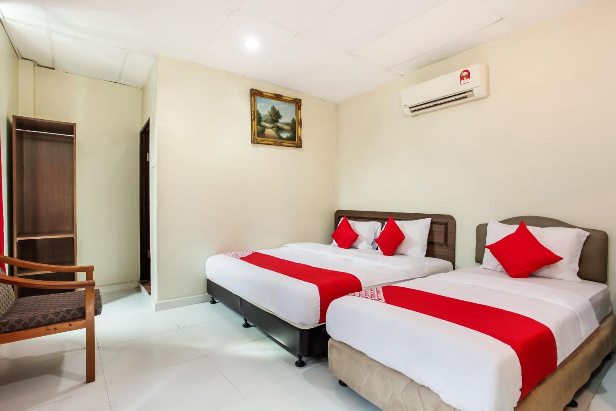 Super Oyo 89427 Kavanas Hotel Taiping Extérieur photo